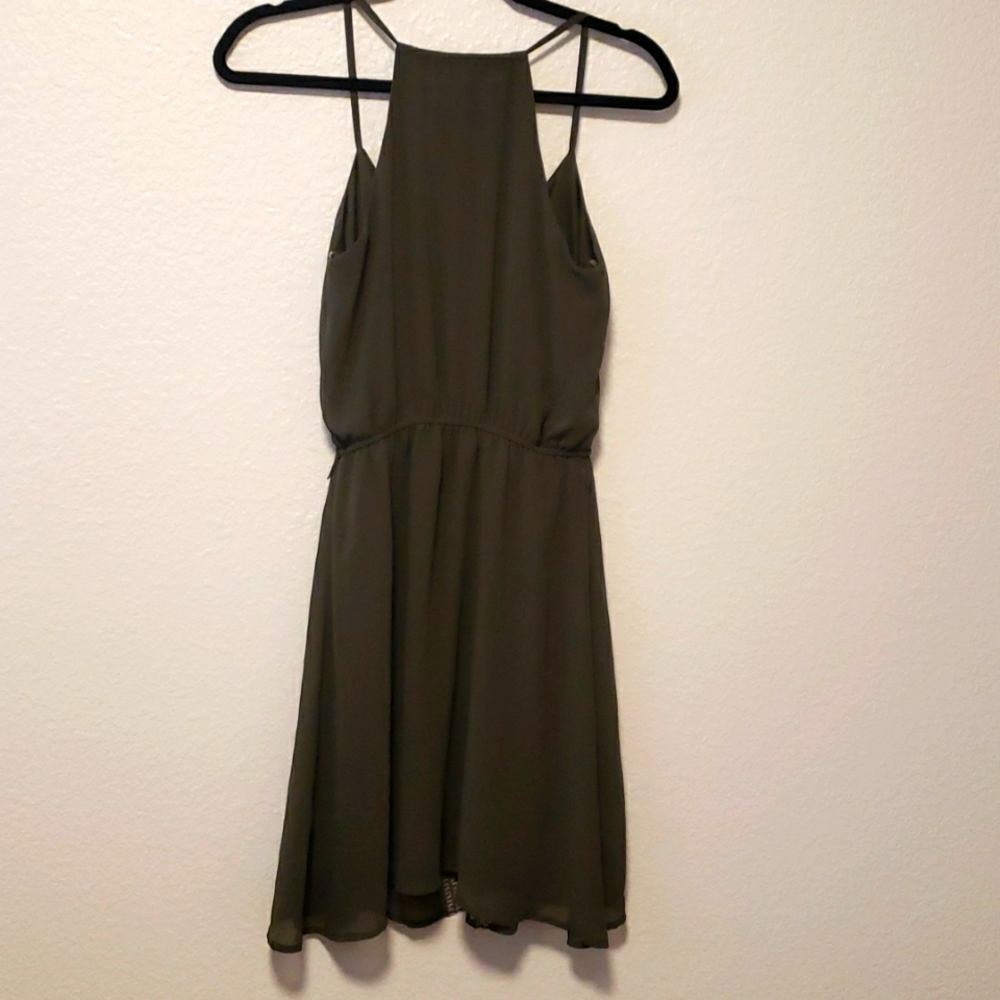 Dress - Picture 5 of 5